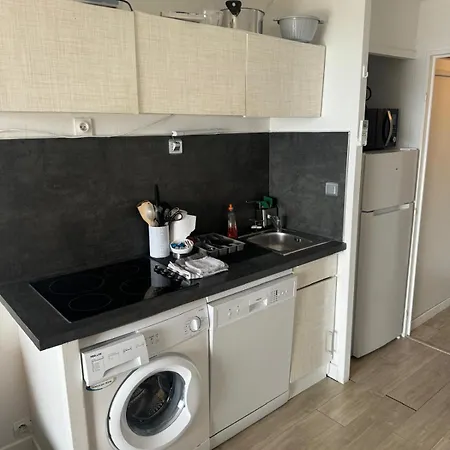 Cap Esterel Vue Et Climatise Сен-Рафаэль