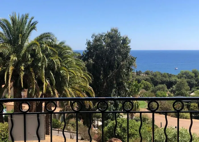 Cap Esterel Vue Et Climatisé *